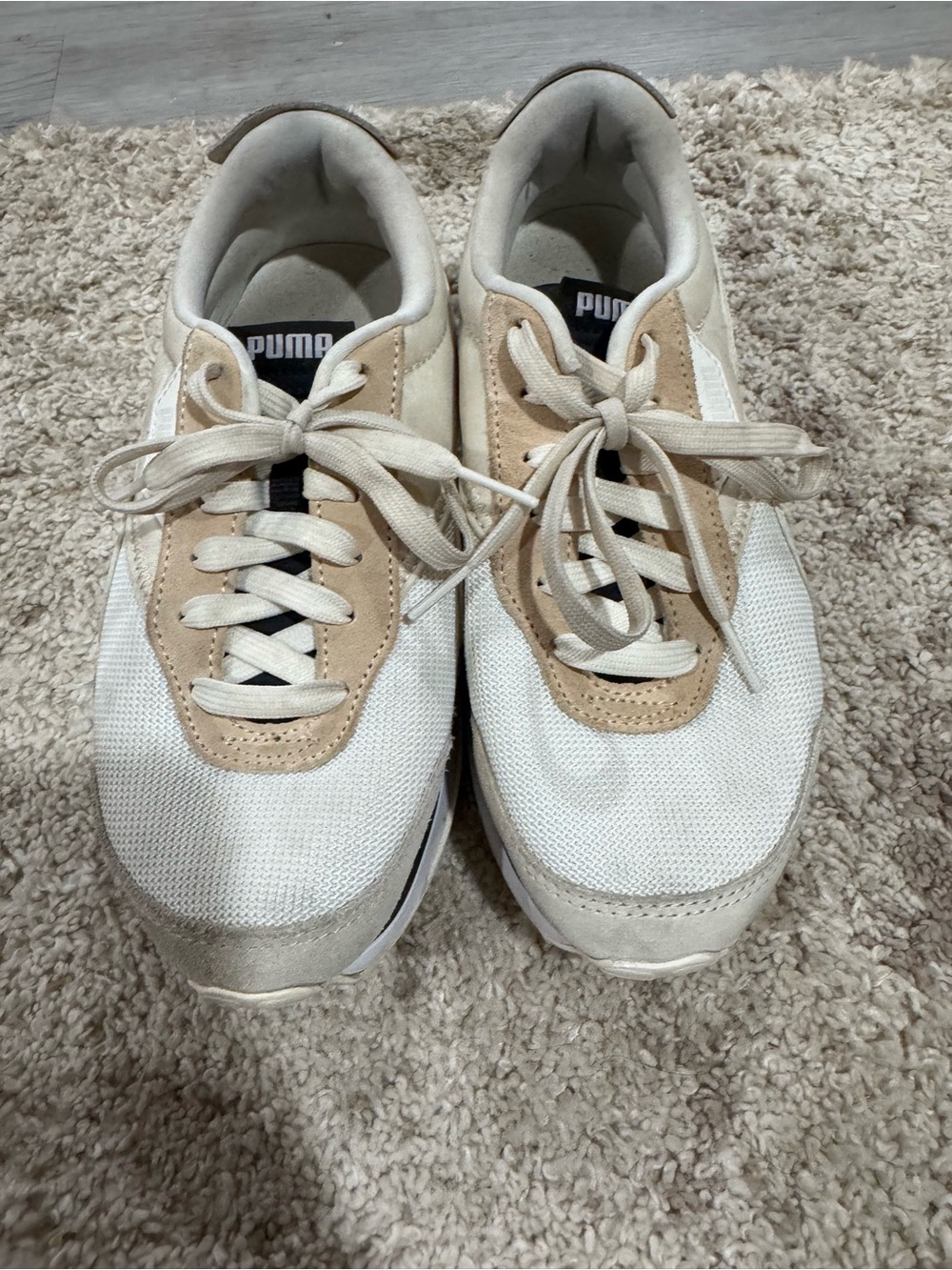 Puma Men's White and Tan Low-Top Sneakers